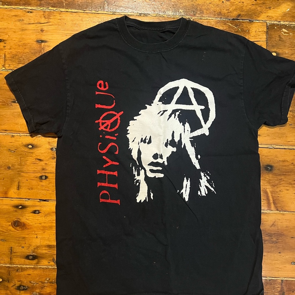 Physique shirt medium